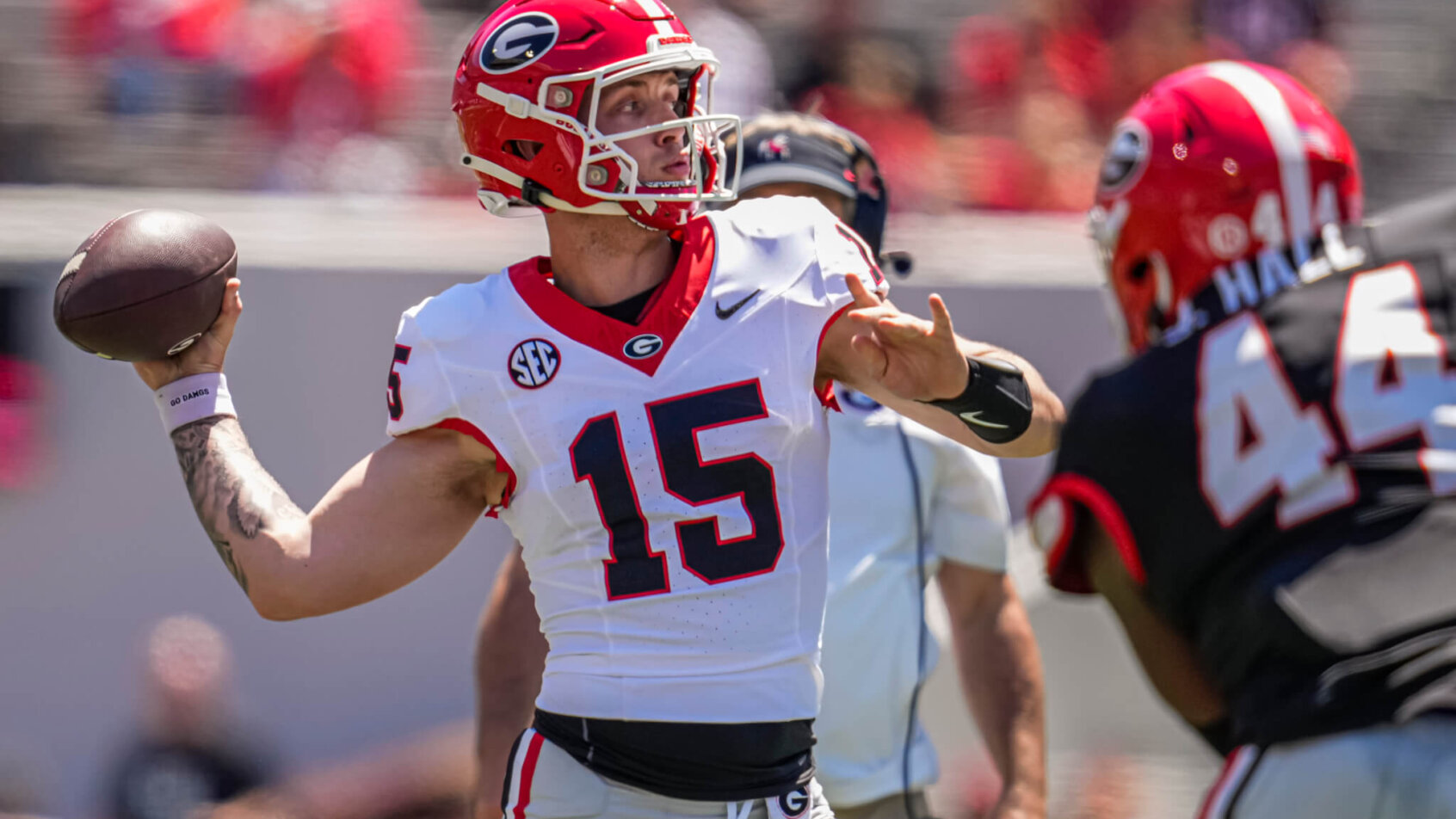 Georgia Bulldogs quarterback Carson Beck (15) passes the ball during the G-Day Game at Sanford Stadium