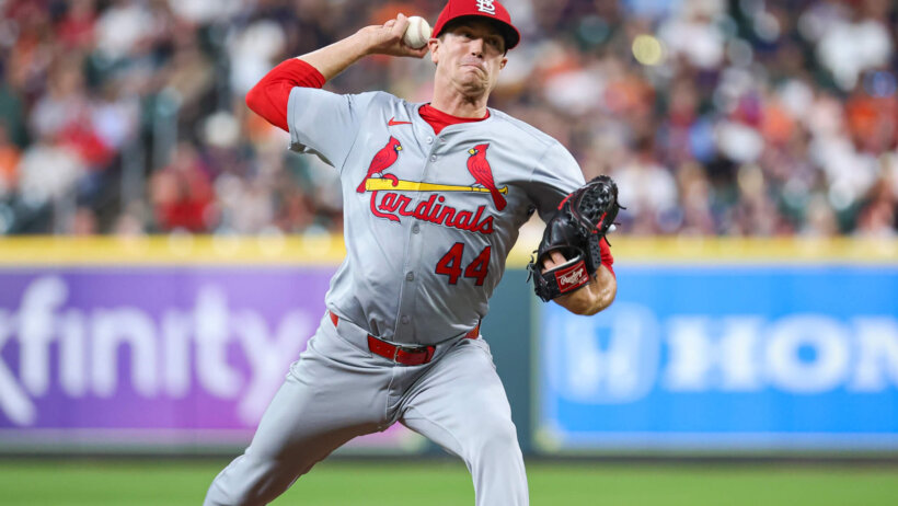 St. Louis Cardinals starting pitcher Kyle Gibson delivers a pitch during the second inning against the Houston Astros
