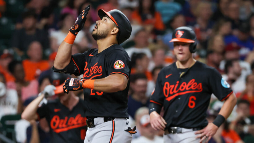 Anthony Santander celebrating a home run