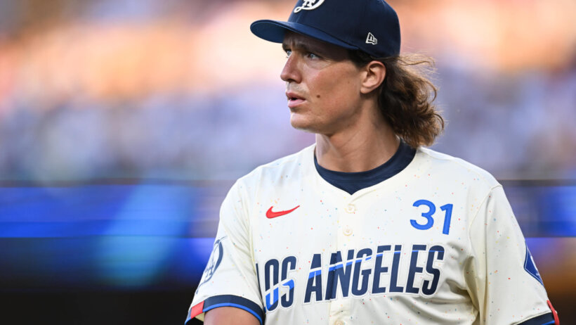 Tyler Glasnow walking back to the dugout