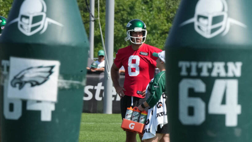 New York Jets quarterback Aaron Rodgers on the practice field