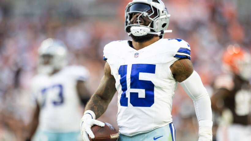 Dallas Cowboys running back Ezekiel Elliott after picking up a first down