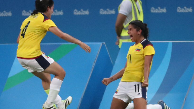 Colombia forward Catalina Usme (11) celebrates