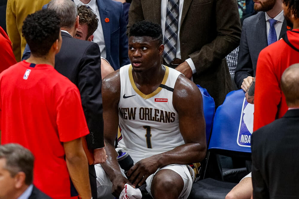 Zion Williamson on the bench
