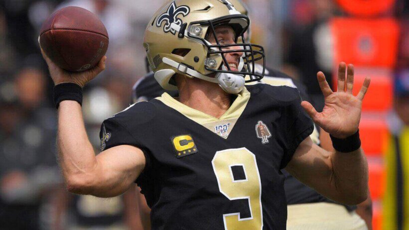 Drew Brees about to pass