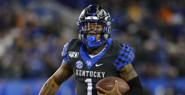 Lynn Bowden with the ball