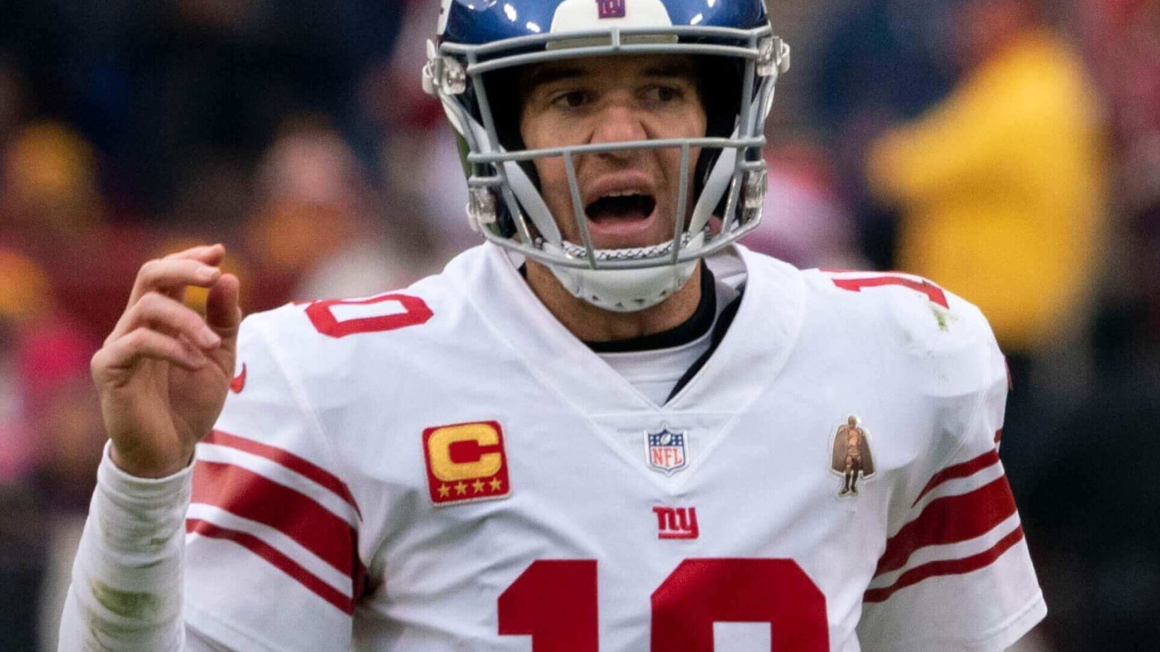 Eli Manning hollering