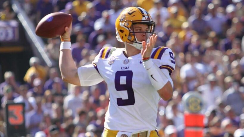 Joe Burrow back to pass
