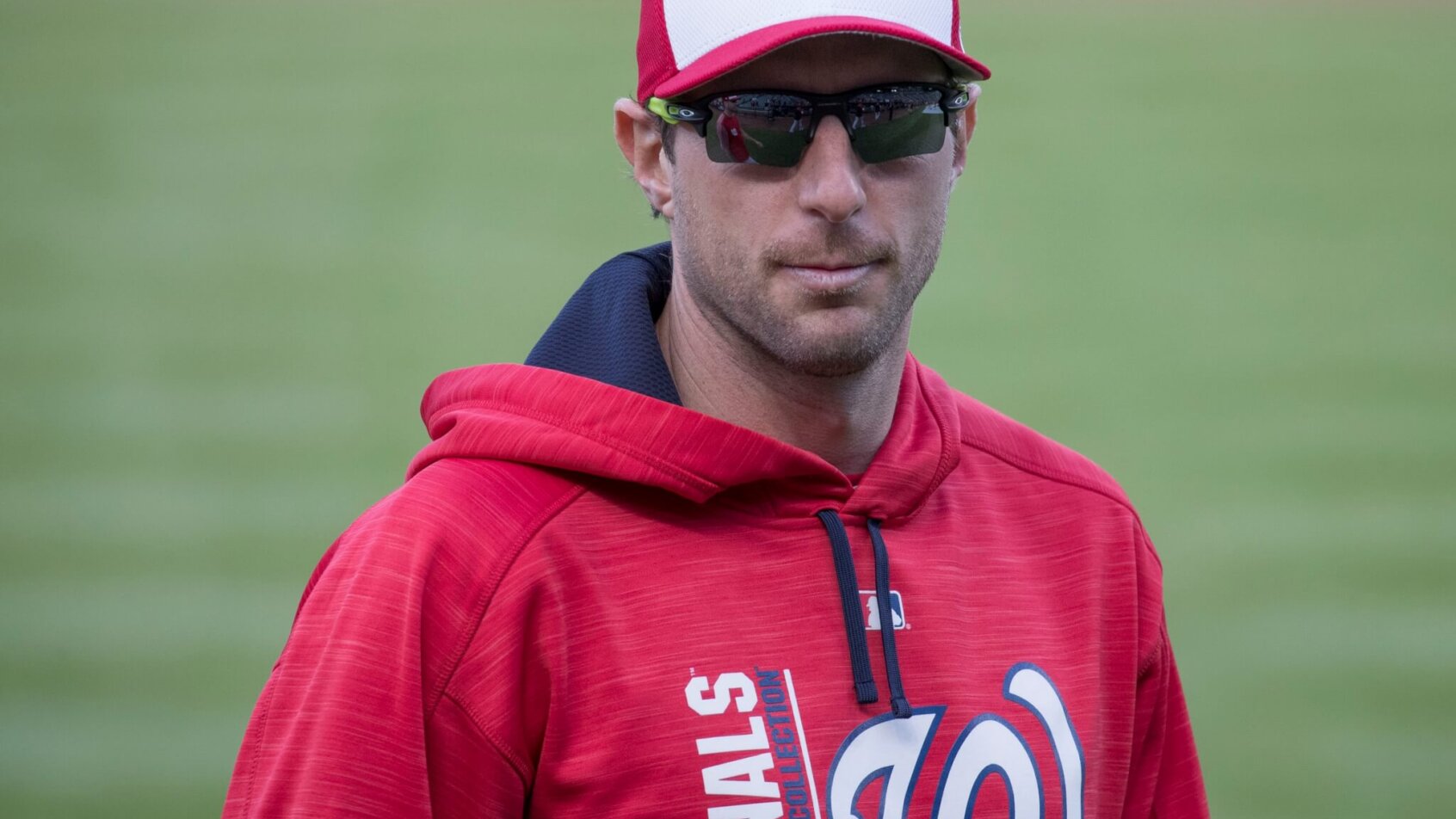 Max Scherzer warming up.