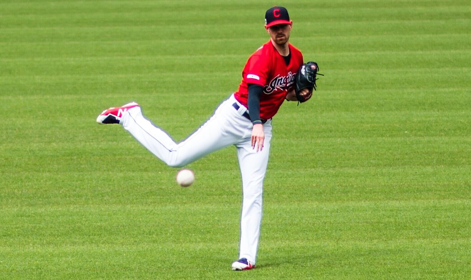 Shane Bieber warms up