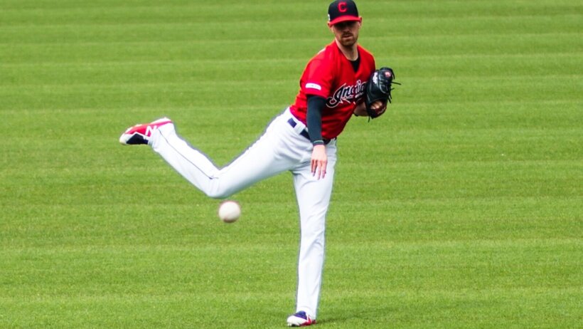 Shane Bieber warms up
