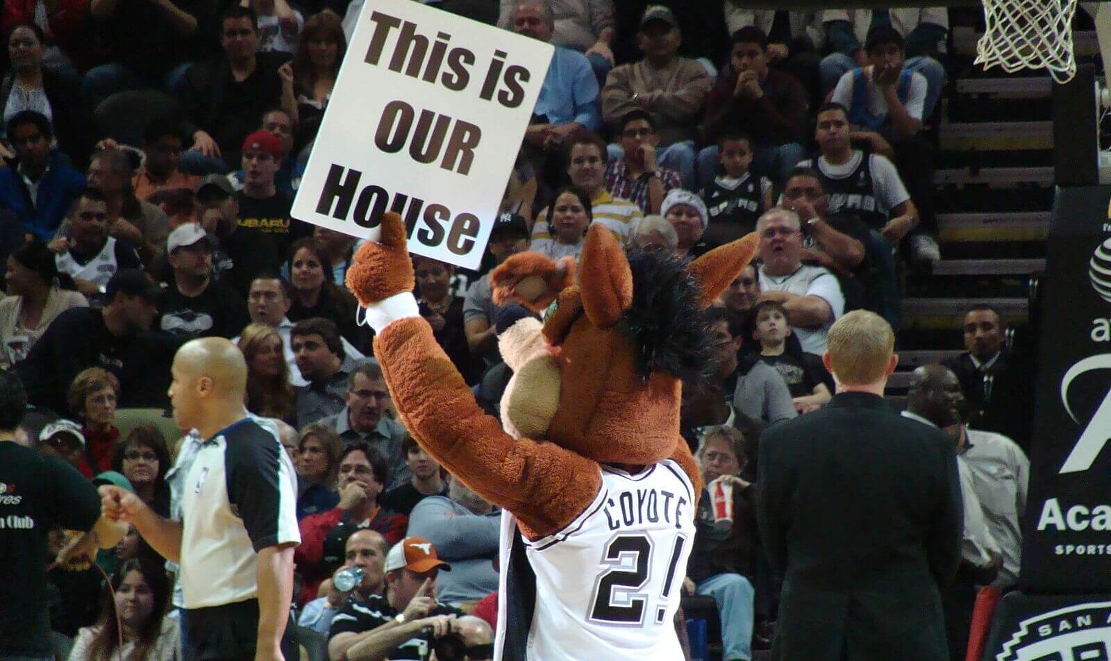 Spurs mascot