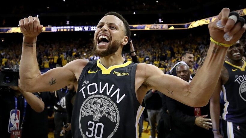 Steph Curry Celebrating