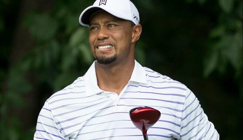 Tigers Woods standing on tee